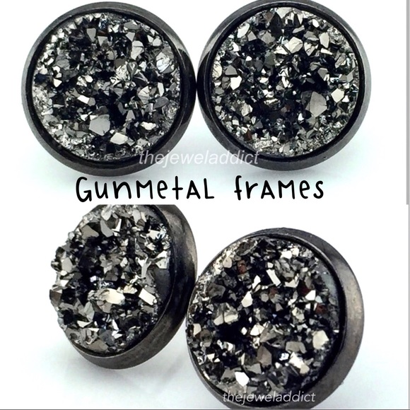 3 for 15🎀 chunky Grey Drusy style earrings - Picture 13 of 15